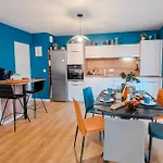 Bleu Serena - Parking - Jardin Apartament