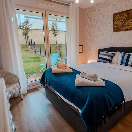 Bleu Serena - Parking - Jardin Apartamento